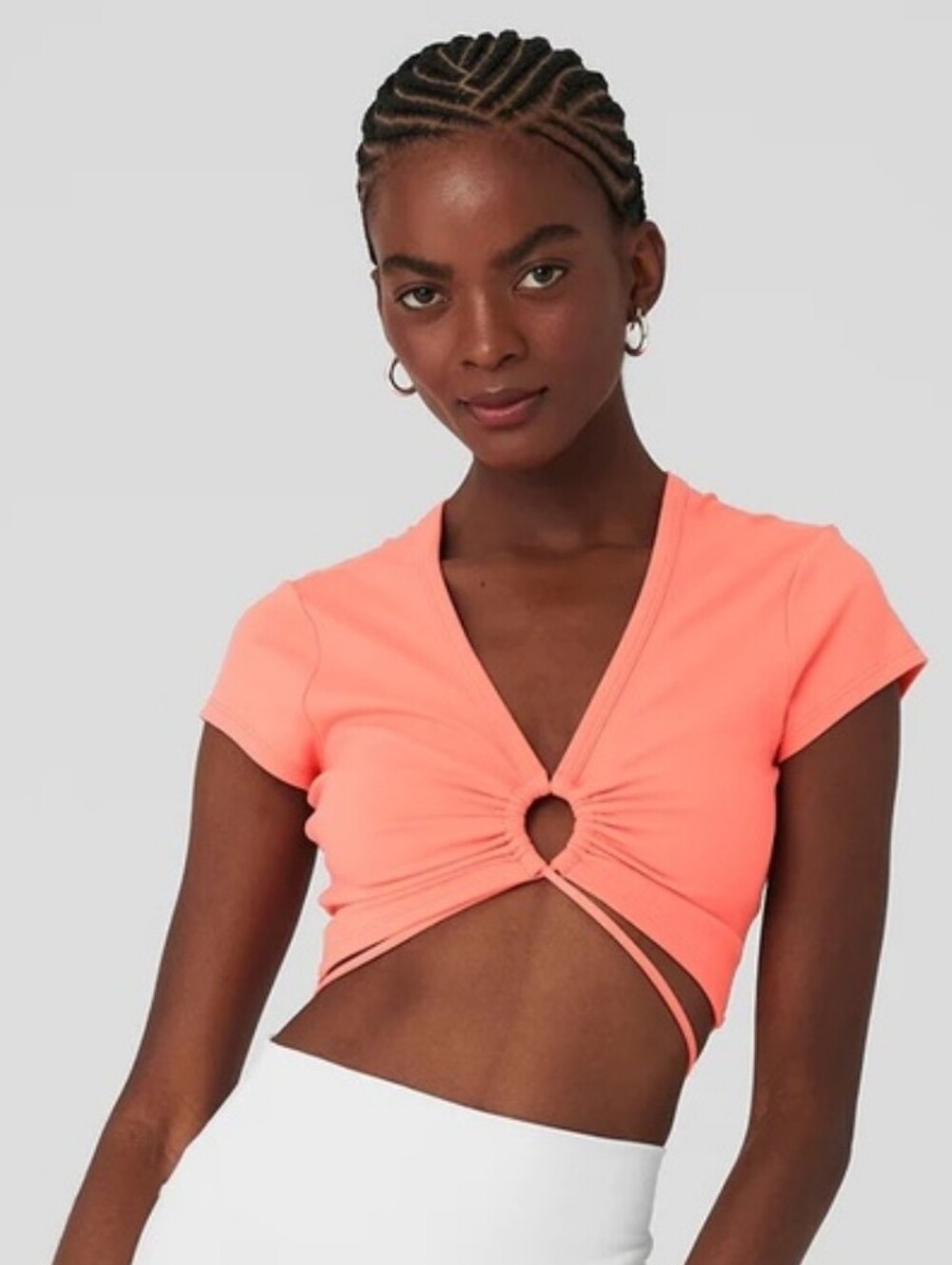 Alo Airbrush Criss Cross Cutout V-Neck Crop Top Short Sleeve Size: